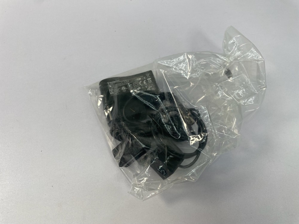 Plantronics CS540 Wireless Headset w HL10 Lifter Base Office Phone System