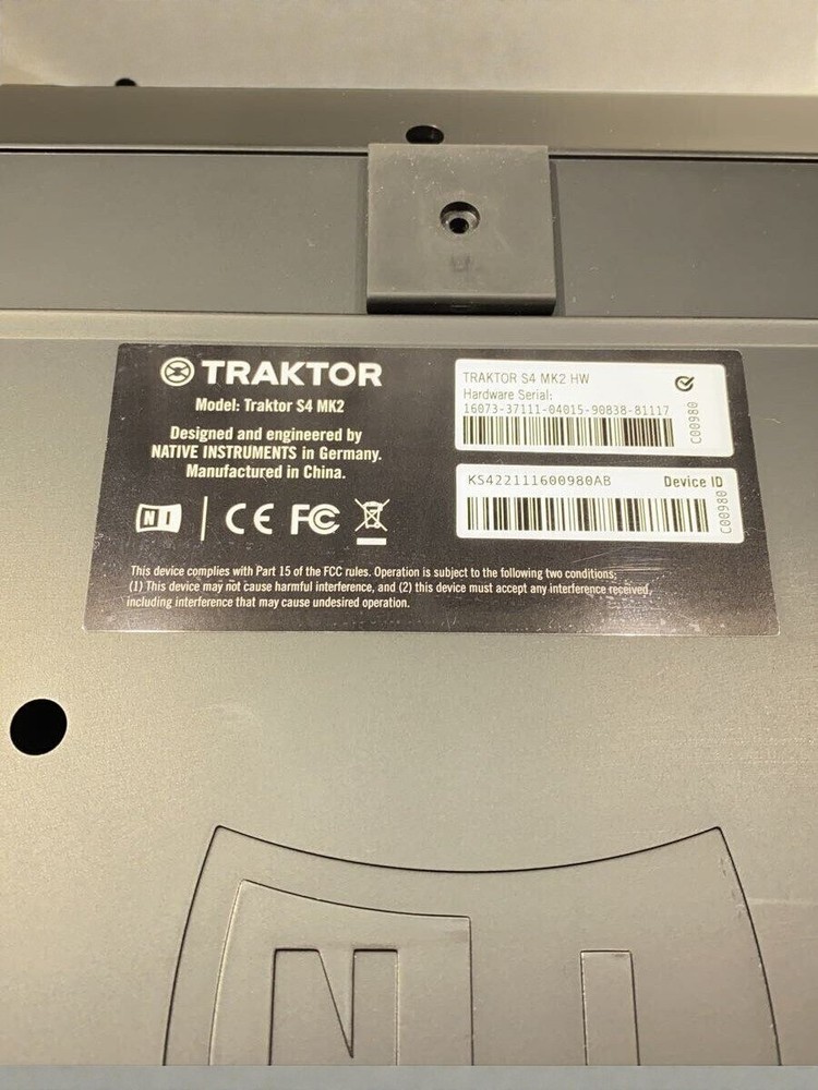 Native Instruments Traktor Kontrol S4 MK2 Pro DJ Controller 4-Deck PCDJ JP