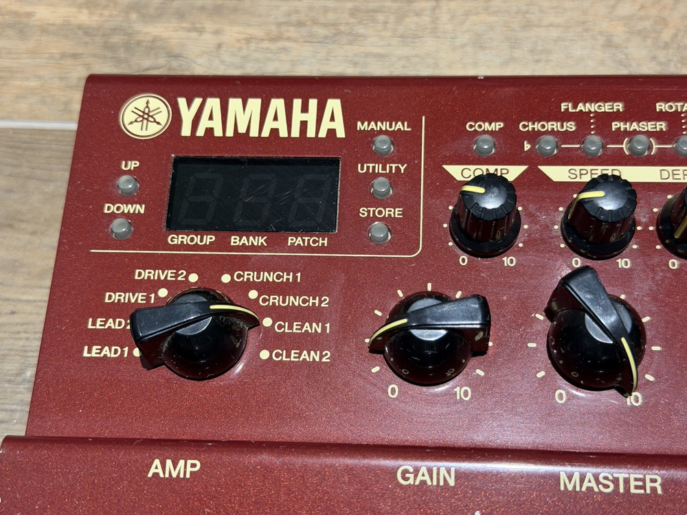 Yamaha DG-Stomp Guitar Pre-Amp Multi-Effects Pedal! Untested!