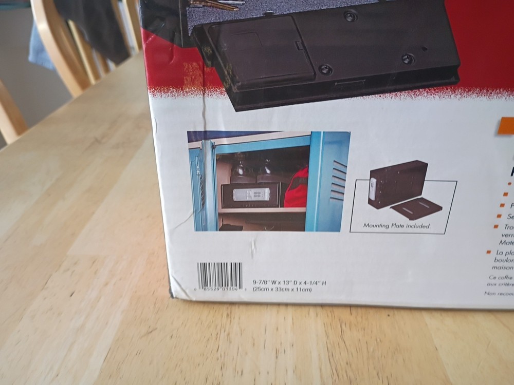 Gun storage Stack-On Quick Access Safe new in box