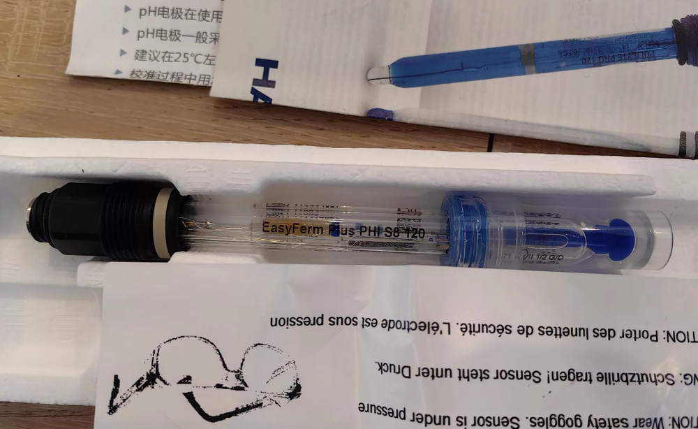 1pcs 238633-1213 EasyFerm Plus PHI S8 120 pH electrode