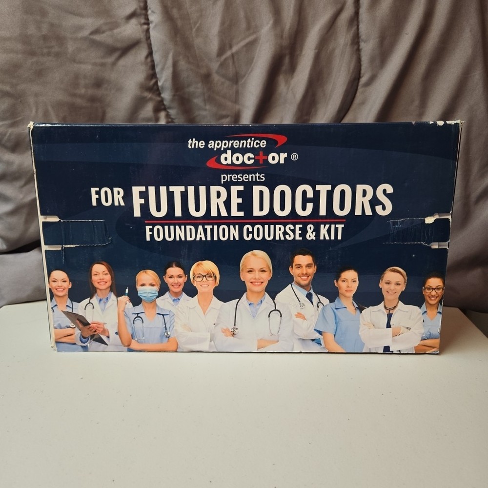 The Apprentice Doctor FOR FUTURE DOCTORS Foundation course kit And Suturing Kit