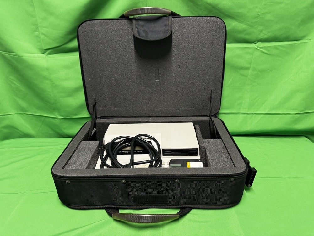 Roland MC-300 MICRO COMPOSER Midi Sequencer with Manual & Roland System ￼Disc