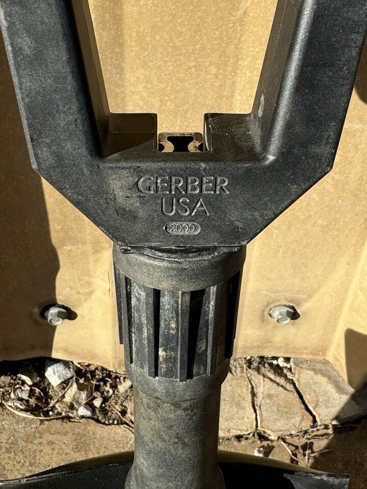 USGI Military GERBER E TOOL ENTRENCHING TOOL SHOVEL w NEW ACU COVER CARRIER