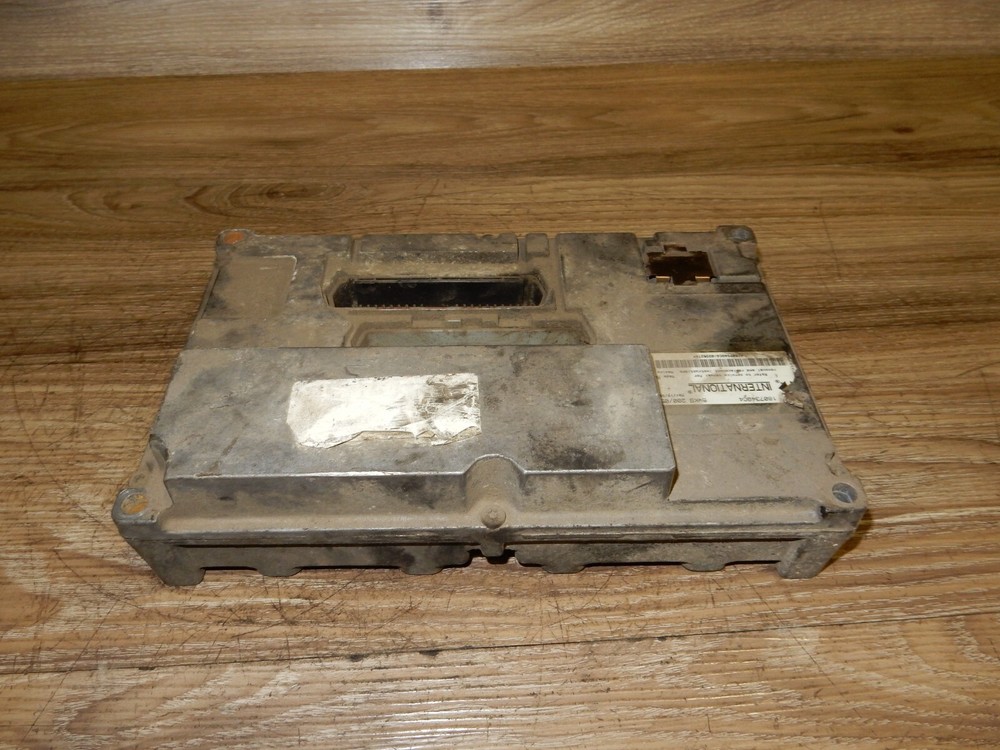 International Navistar Diesel Engine Computer Module ECM ECU (1807349C4) OEM