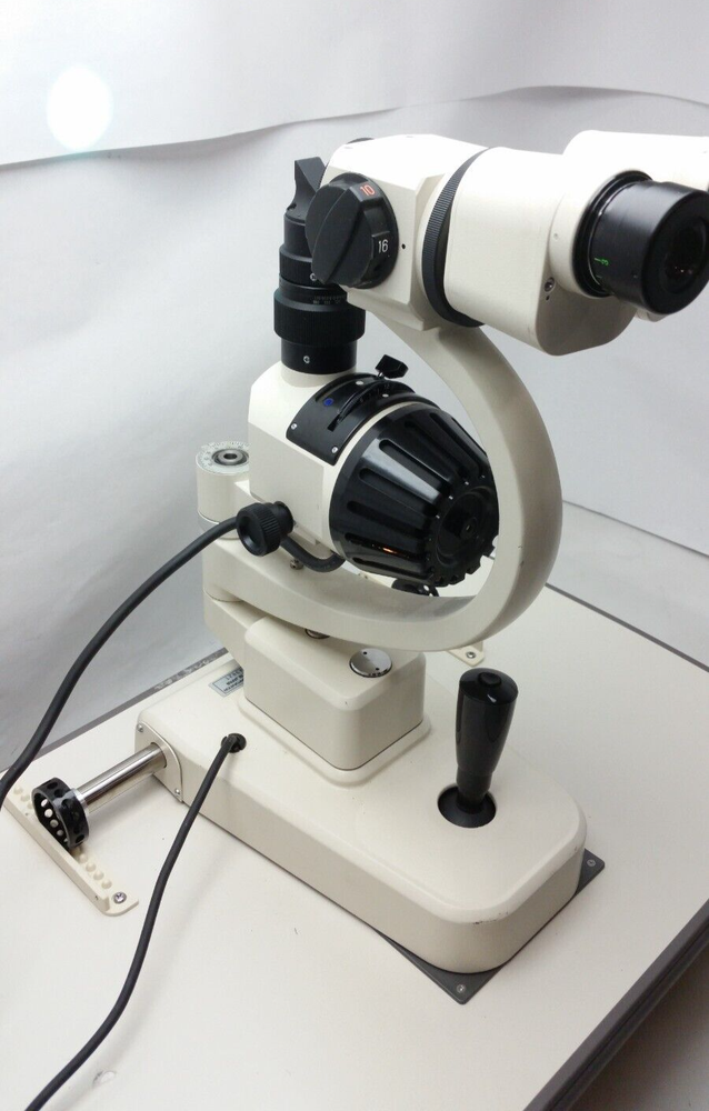AS-IS Topcon SL-4E Slit Lamp NO RETURN