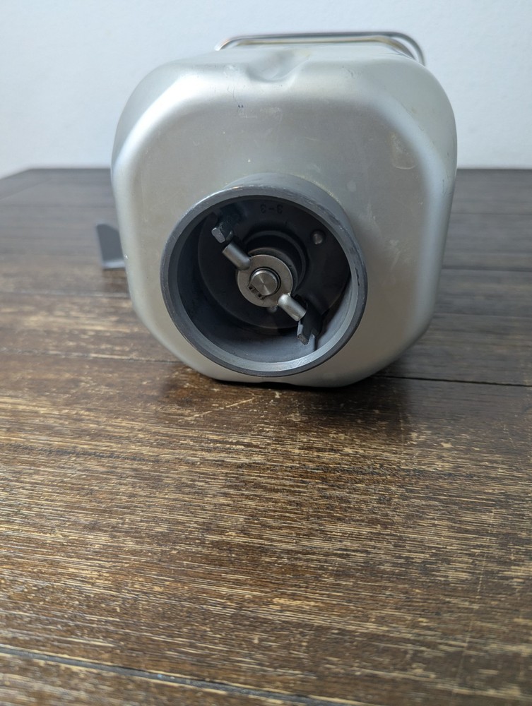 Hitachi Bread Machine Pan and Paddle For Model HB-E303 Fast Shipping