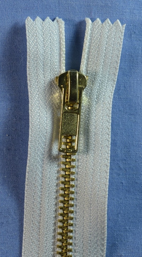 8cm White Jeans Zip