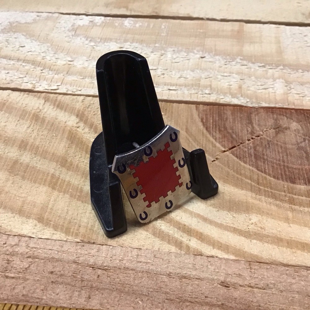 WW2 8th Engineer Pin Back DUI Crest