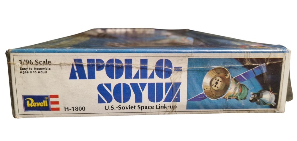 Space : 1:6 scale Explorer 1 & 1:96 scale Apollo Soyuz model kit set