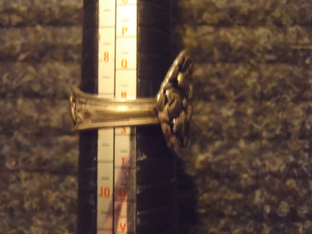 Ring marked William Rogers & Son AA VINTAGE