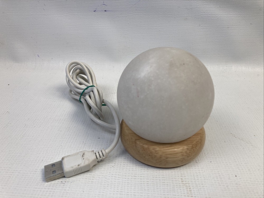 White Crystal Ball Desk Light Color Changing USB Plug EUC