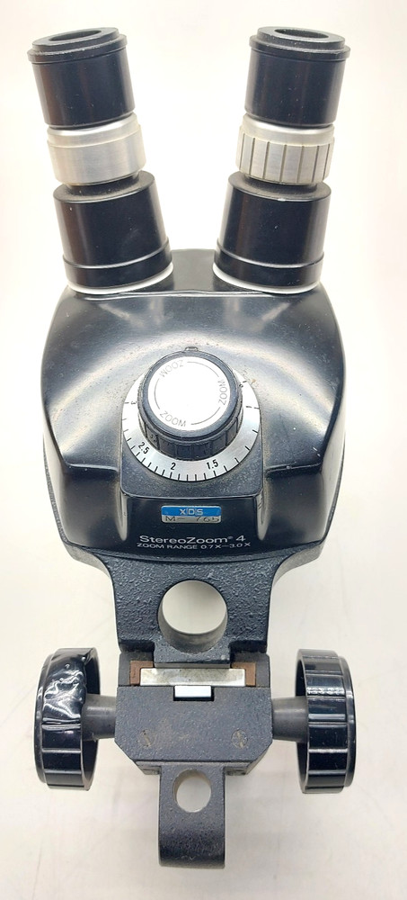 Bausch & & Lomb StereoZoom 4 Microscope 0.7x-3.0x