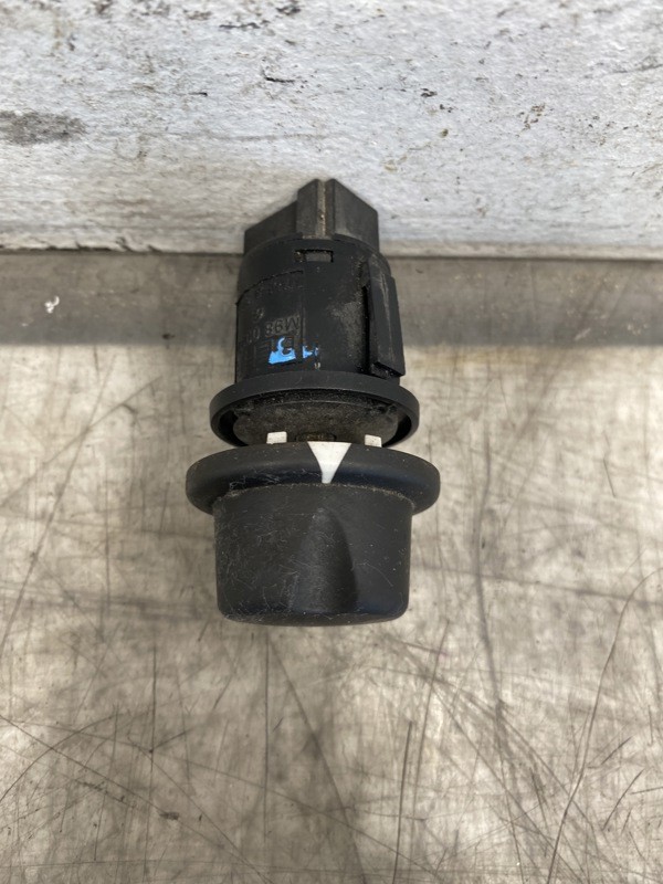 2022 Peterbilt 579 Headlight Switch (605-11260)