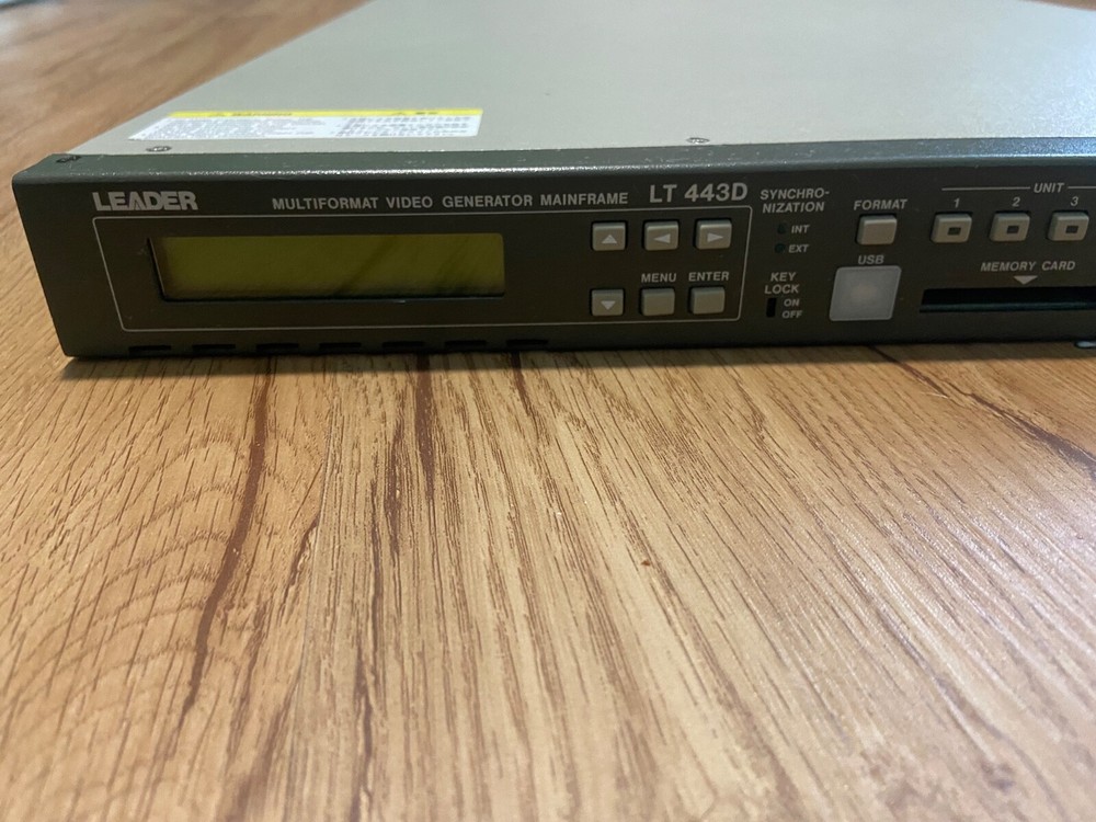 LEADER LT-443D Multiformat Video Generator Mainframe LT 443D