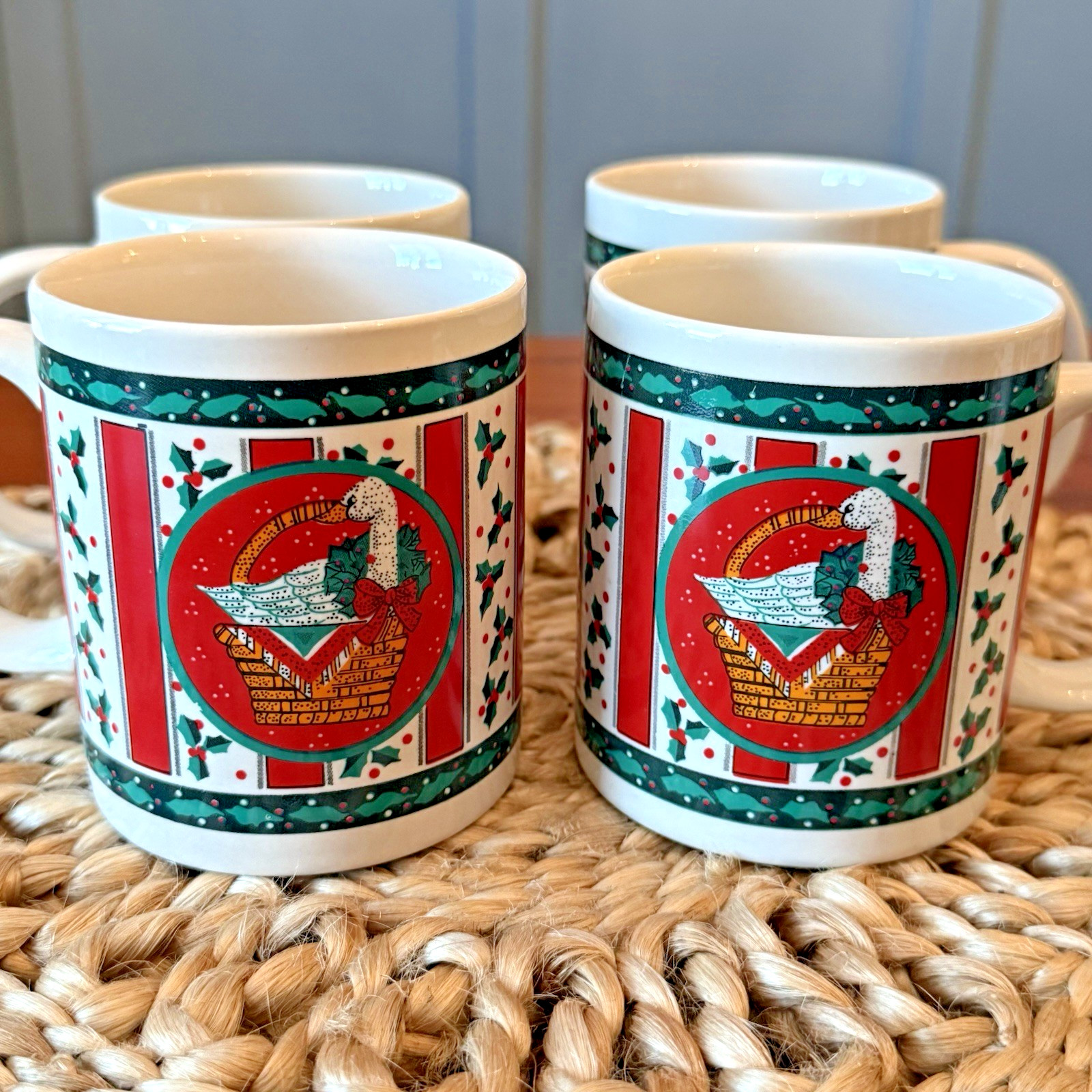 Vintage Christmas Goose Coffee Mugs – Set of 4 – 1980s Holiday Cottagecore