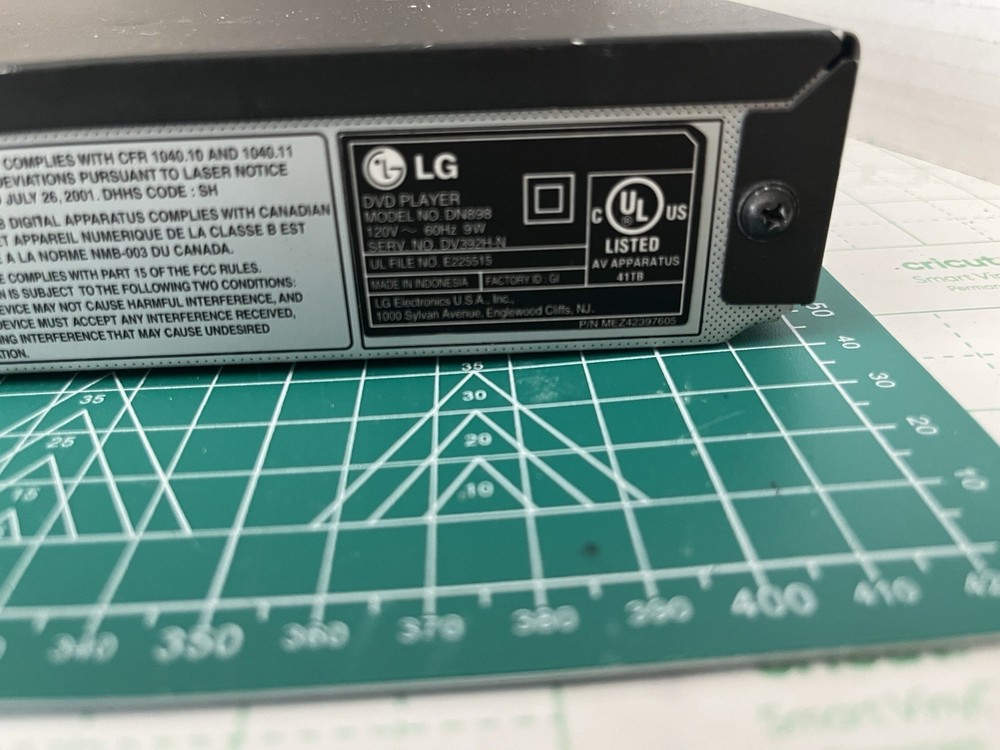 LG DN898 DVD Player - Tested & Working No Remote