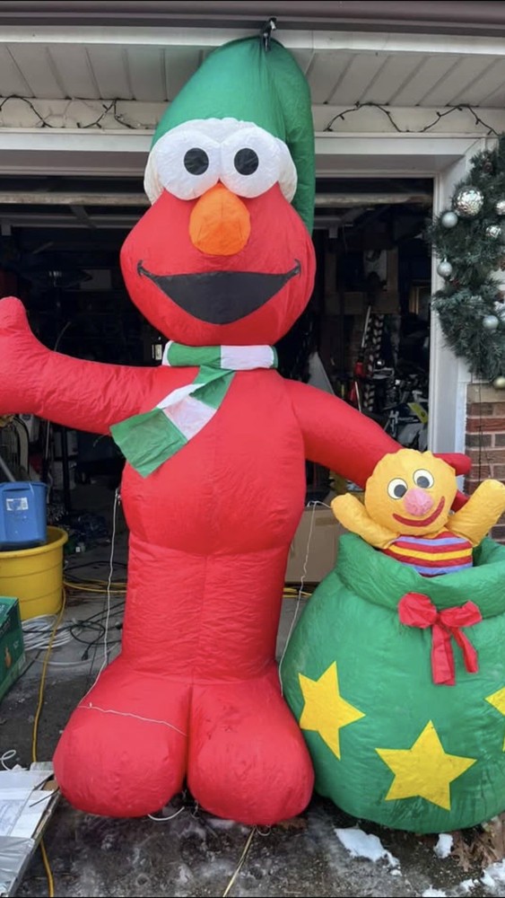 Rare Elmo Christmas Inflatable Read Description