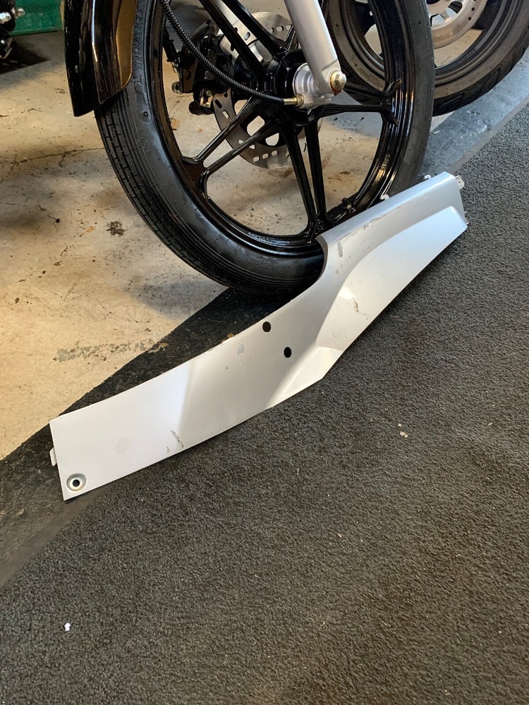 SYM JOYRIDE 200 left lower side skirt fairing panel 2005