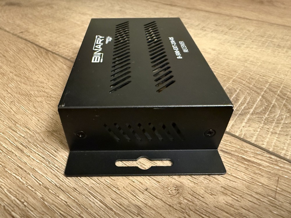 Binary B-500-EXT-230-RS HDBaseT Receiver HDMI Extender - Powers on but Untested