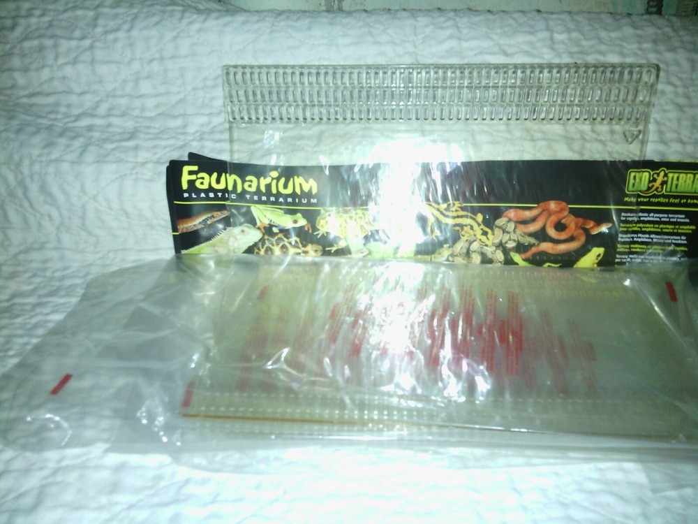 faunarium re-movable windo set 8 pack