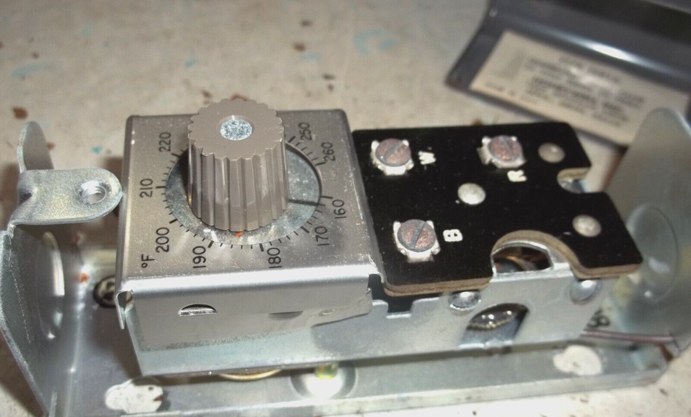 HONEYWELL 1991A 1731 TEMPERATURE CONTROLLER (303-1)