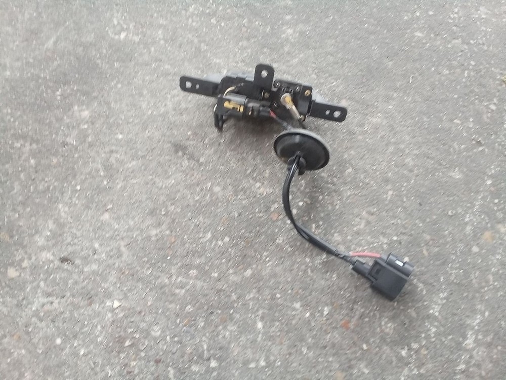 K4 2025 Camera/Projector Trunk/Lid Mounted 368363
