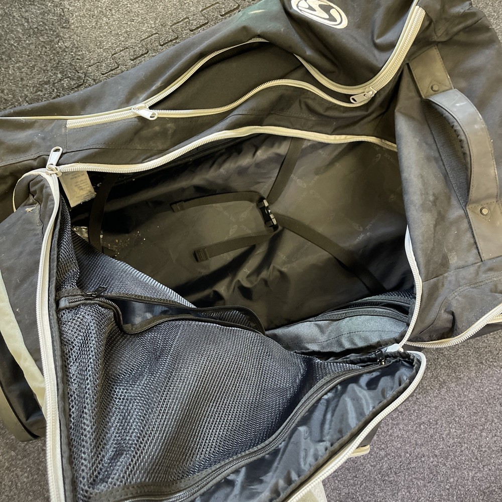 Stahlsac Caicos Cargo Pack Black & Gray Gear Bag Roller