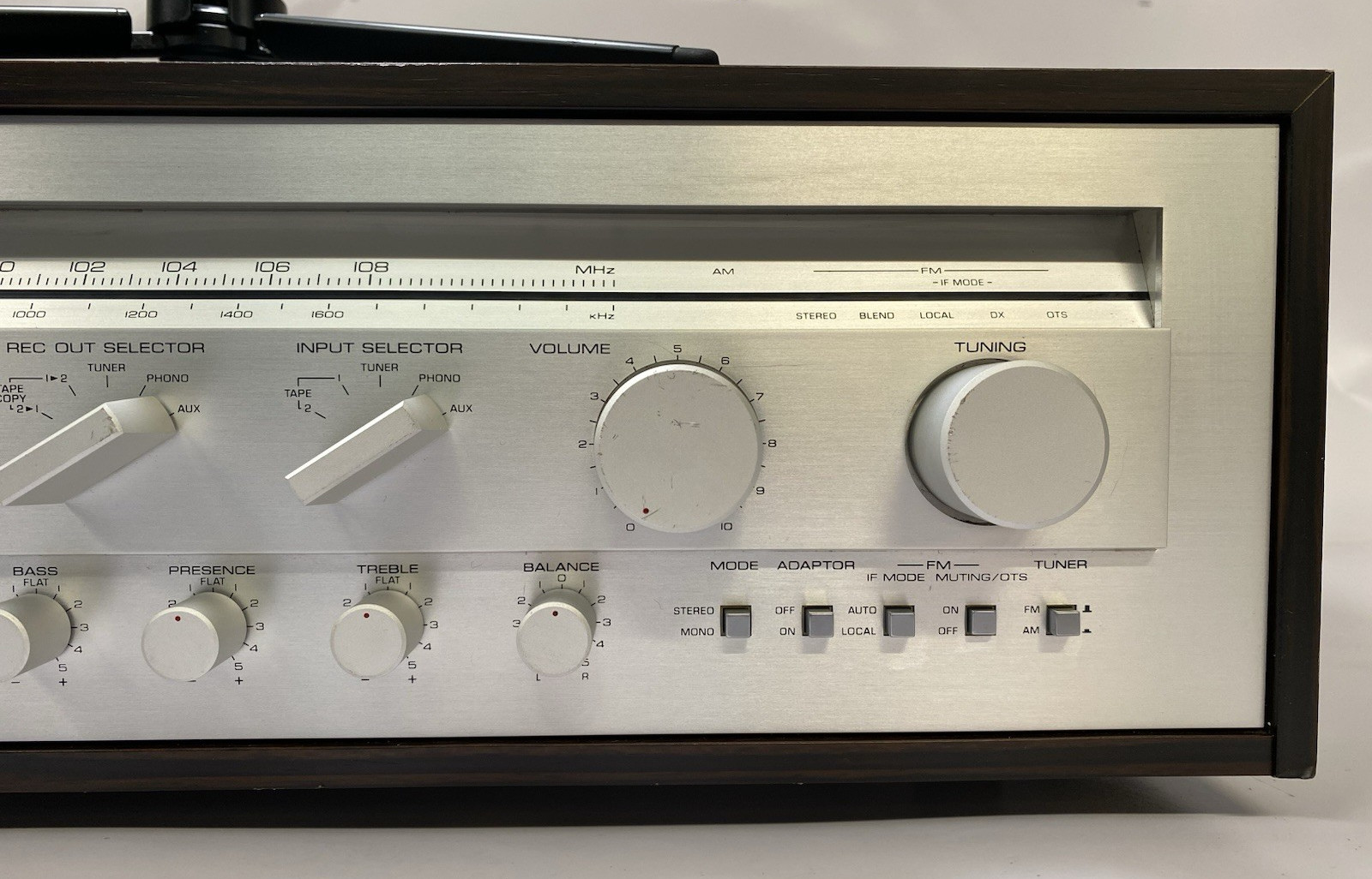Vintage Yamaha CR-840 AM/FM Stereo Receiver - SHOWN WORKING