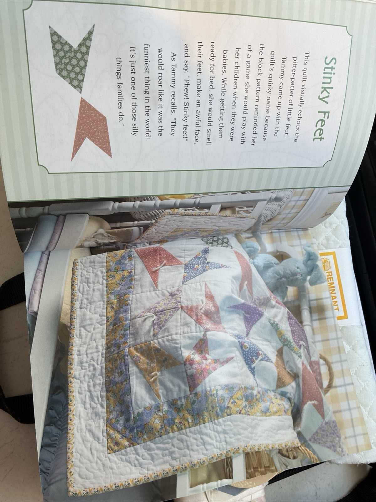 Portable Quilting Organizer Case Kit w Fabric Thread Clips Pattern