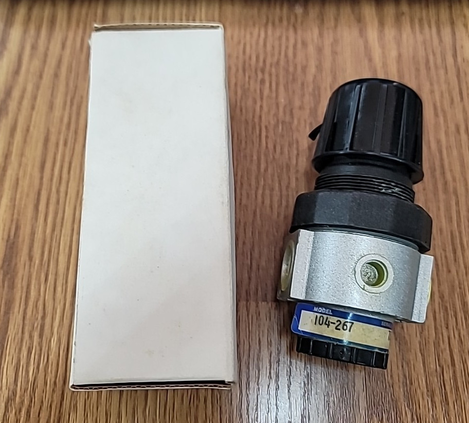 Graco Model 104-267 Air Valve Regulator NOS