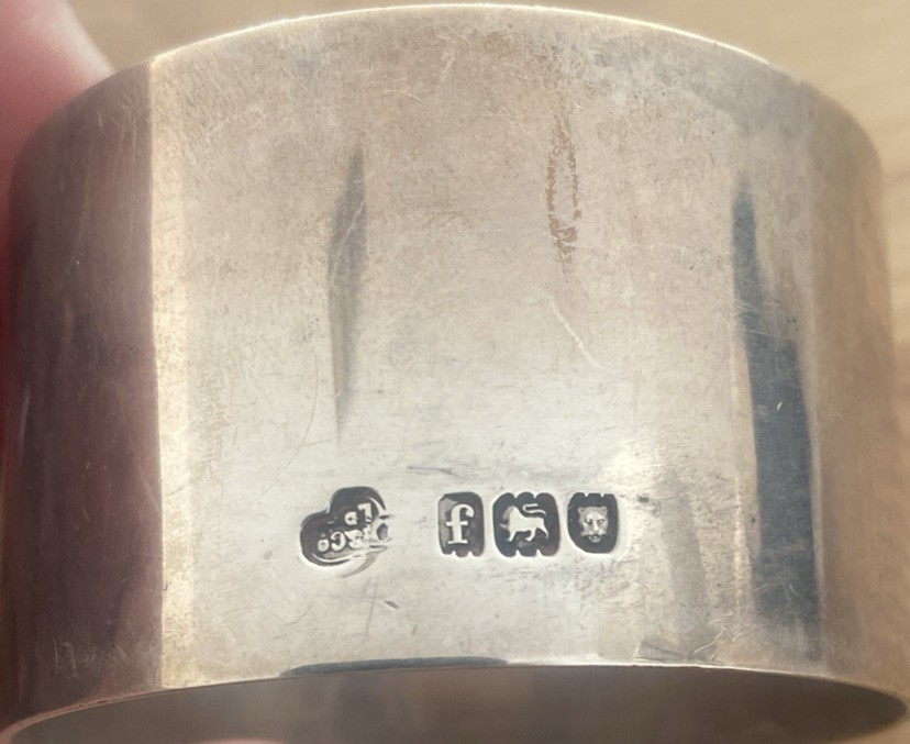 Solid Silver Napkin Rings Pair Original Box Goldsmiths & Silversmiths Co Ltd