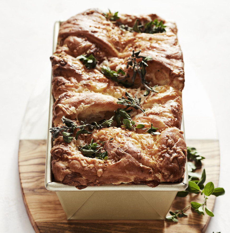 Williams Sonoma Goldtouch® Pro Nonstick Loaf Pan