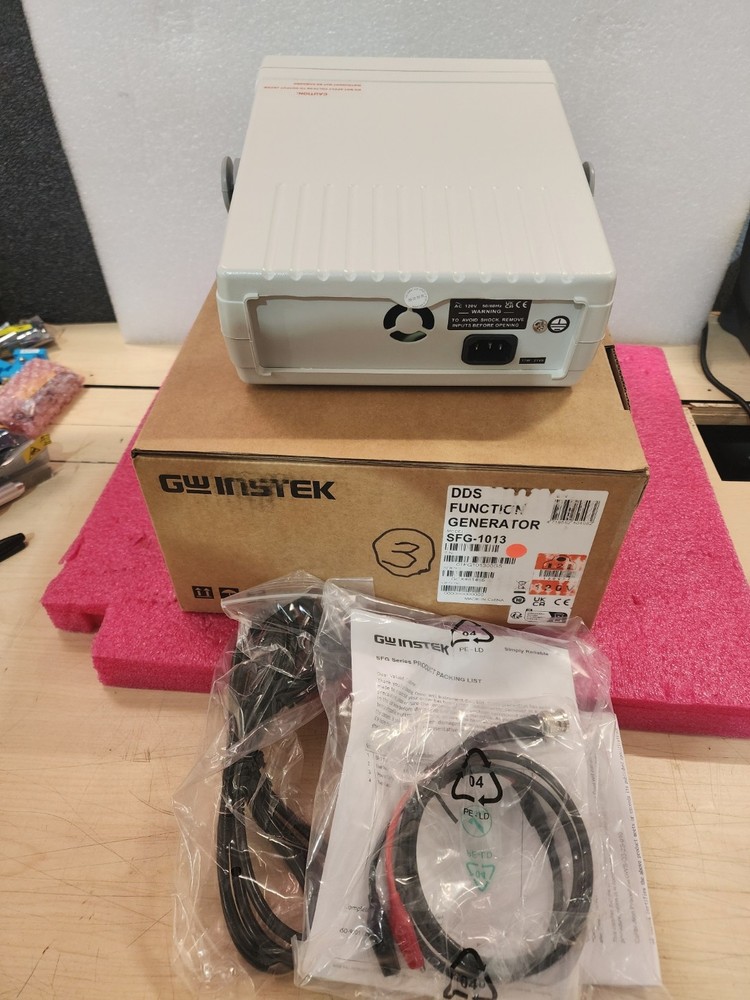 GW Instek SFG-1013 DDS Function Generator NEW!