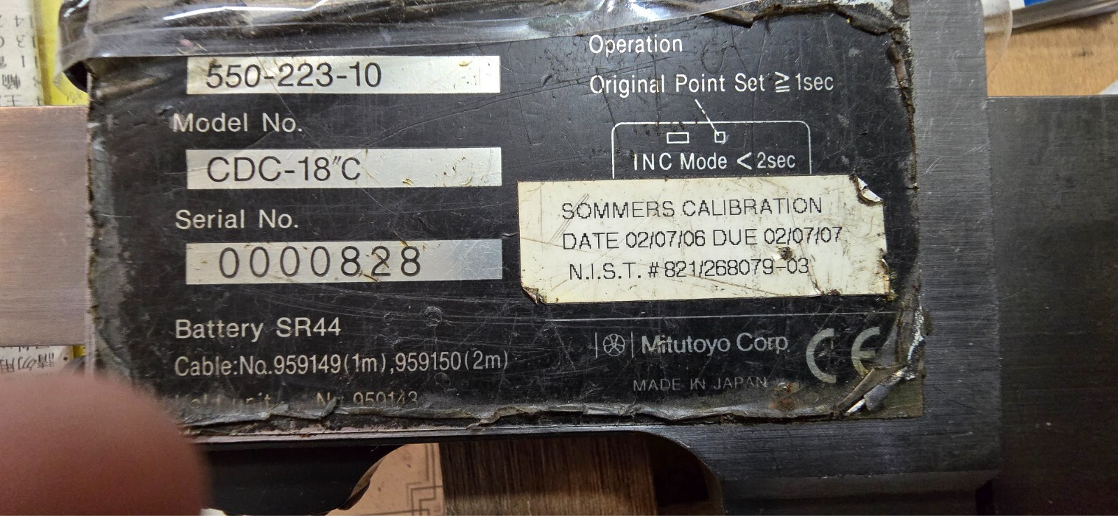 Mitutoyo ABSOLUTE Digimatic Nib Jaw Caliper 0-18" / 0-450mm 550-223-10