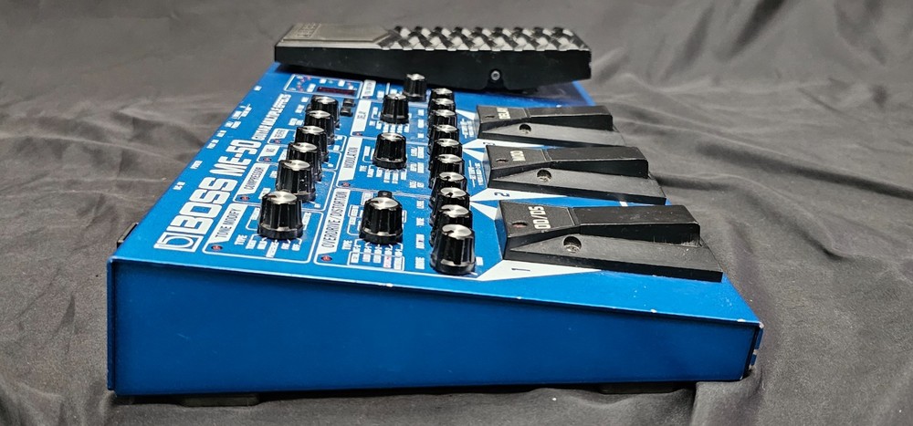 BOSS ME-50 Guitar Multiple Effects with Power Cord