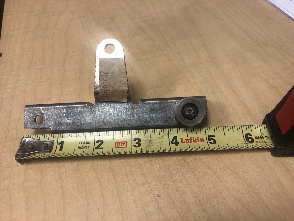 roller with bracket