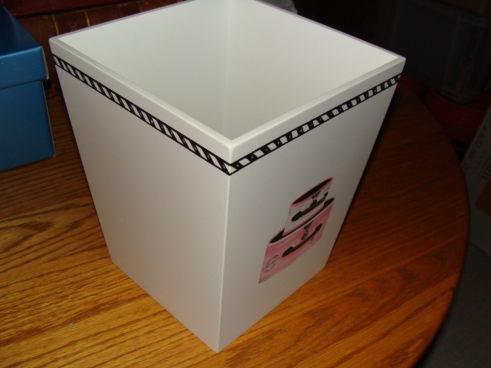 WHOLE HOME BATHROOM WASTE BASKET