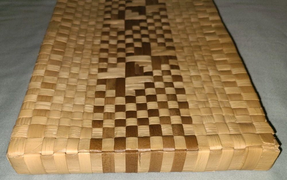 Vintage woven straw rectangular hand bag / clutch purse, zipper top closure