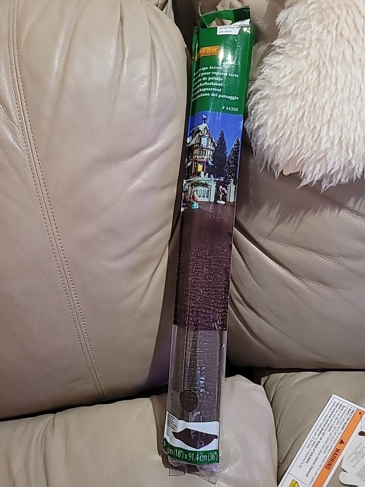 Lemax Landscape Accent 18" X 36 "  NEW