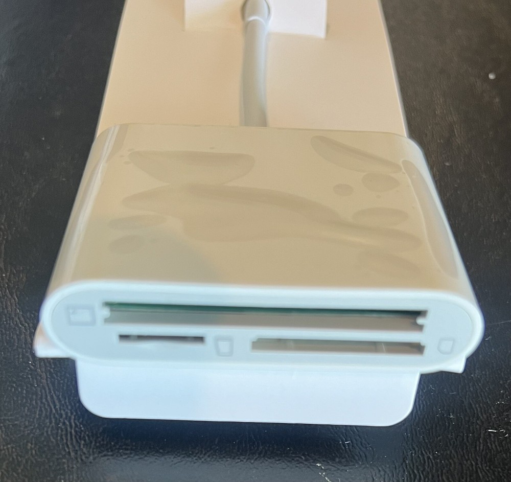 Lightning to SD/ CF/TF Card Camera Reader 3 in 1 Memory Card Camera Reader