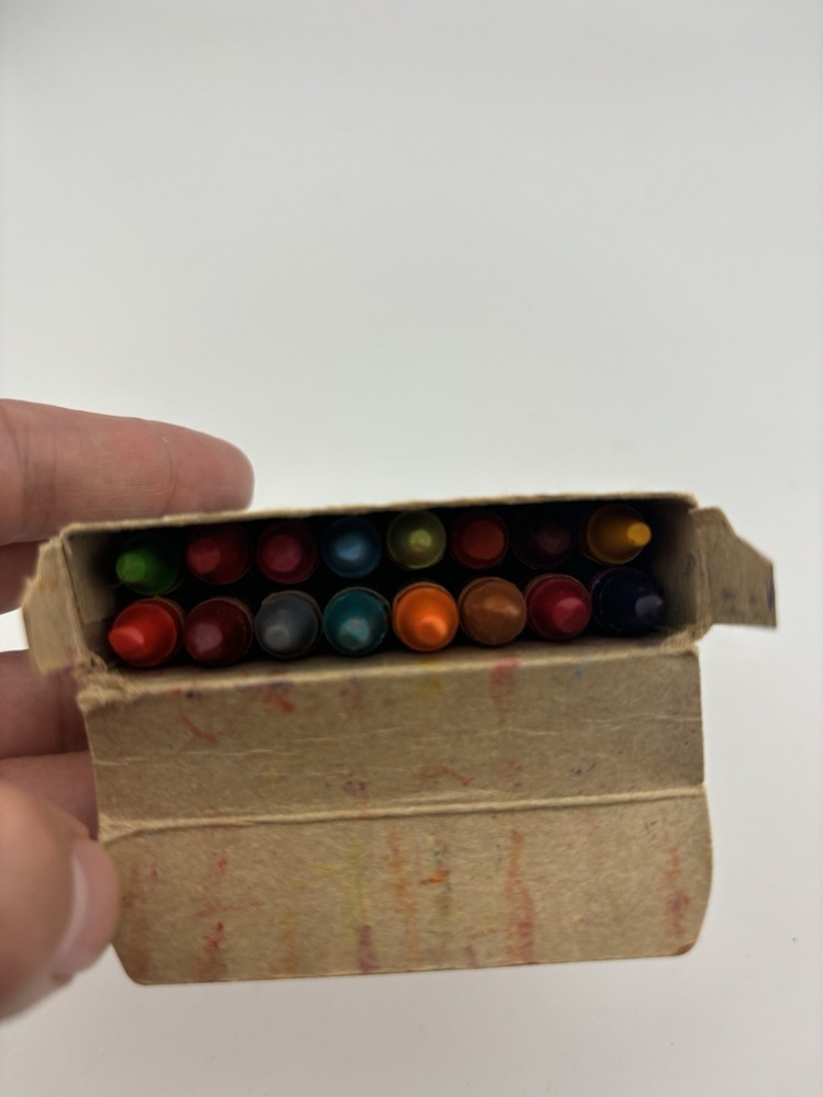 Crayola Silly Scents Fun-Smelling Crayons 2006