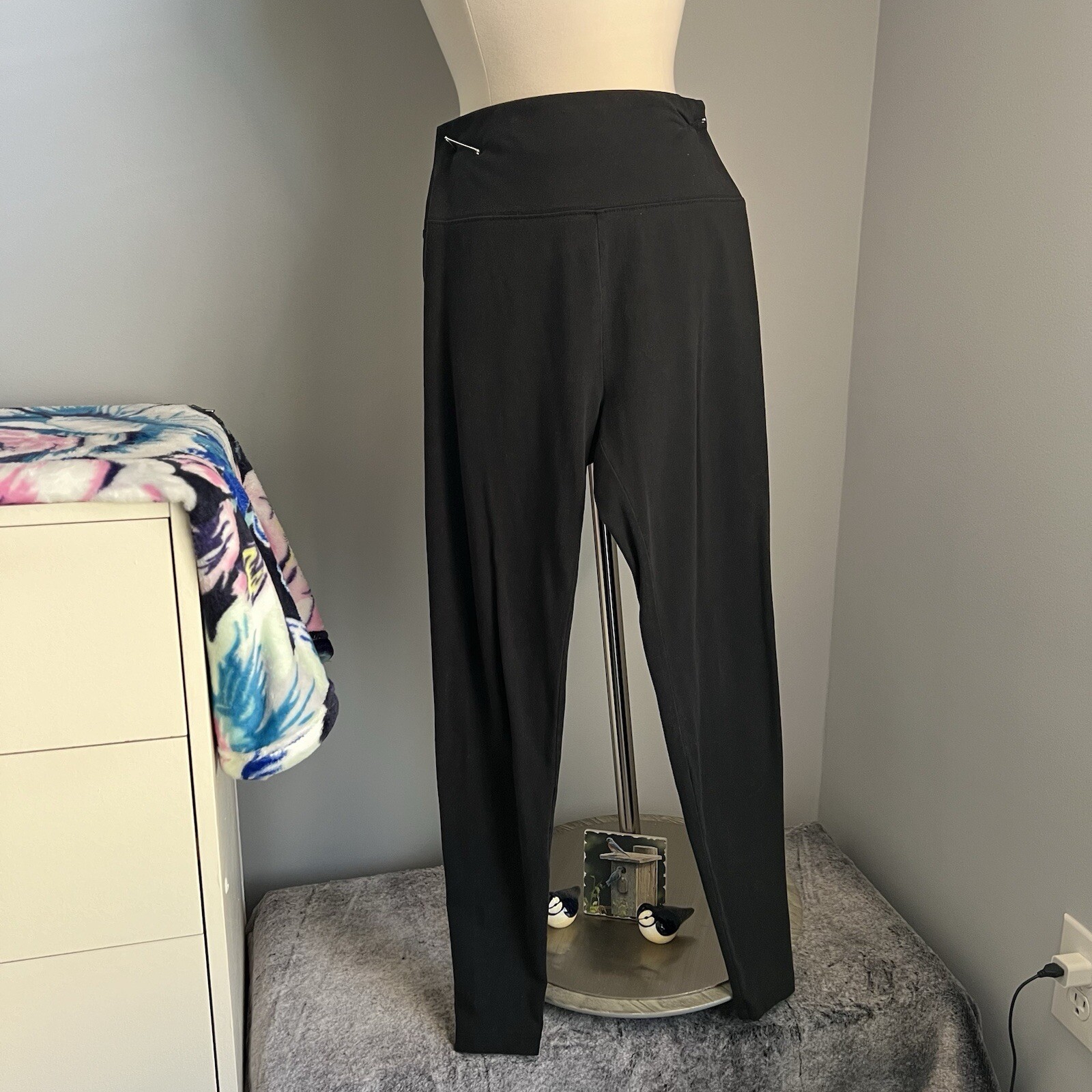 American Eagle Outfitters Women's Hi-Rise Leggings Size M Black