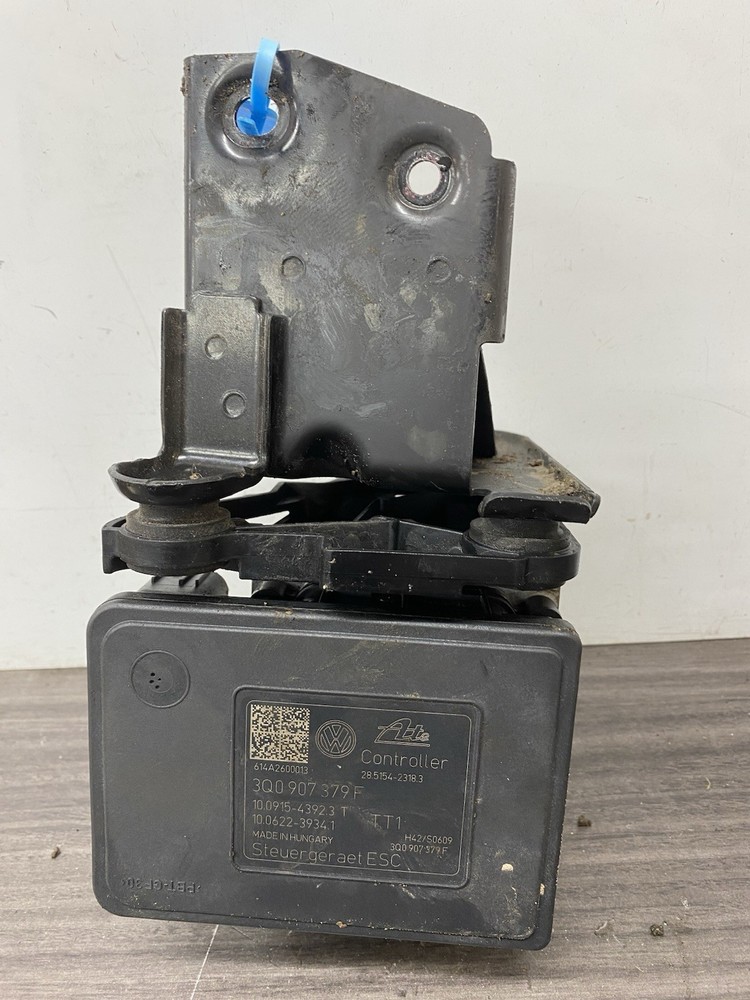 Volkswagen Golf MK7 2014 ABS Pump & Control Module 3Q0907379F