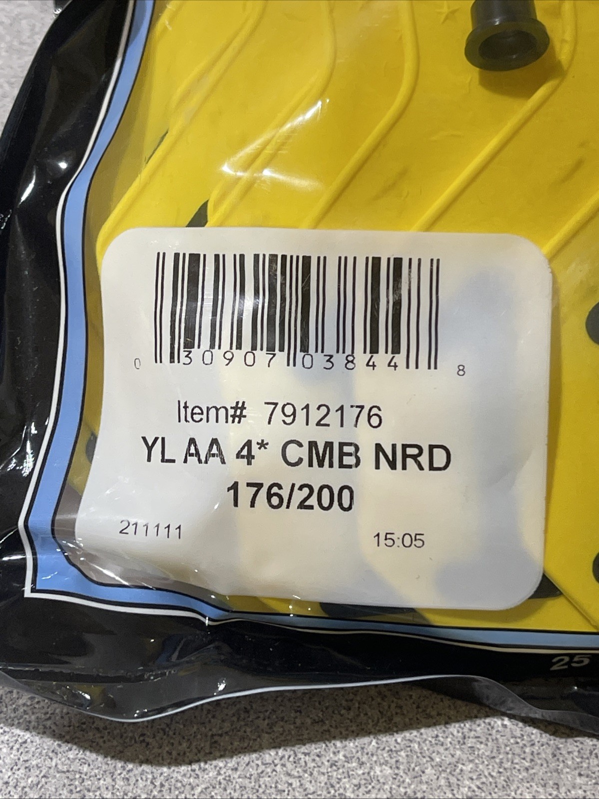 Y-Tex 4 Star Large Cattle Tags 25 Pack, 2 Piece Ear Tag System, Yellow, 176-200