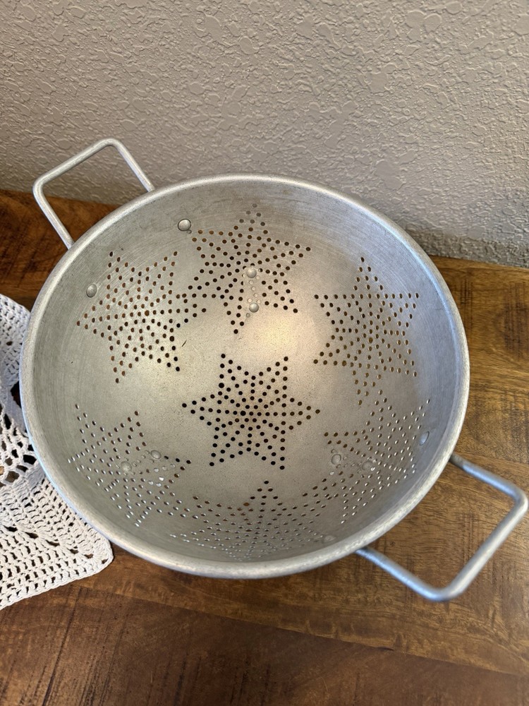 Vintage Aluminum Footed Star Pattern Colander Primitive Kitchen Decor