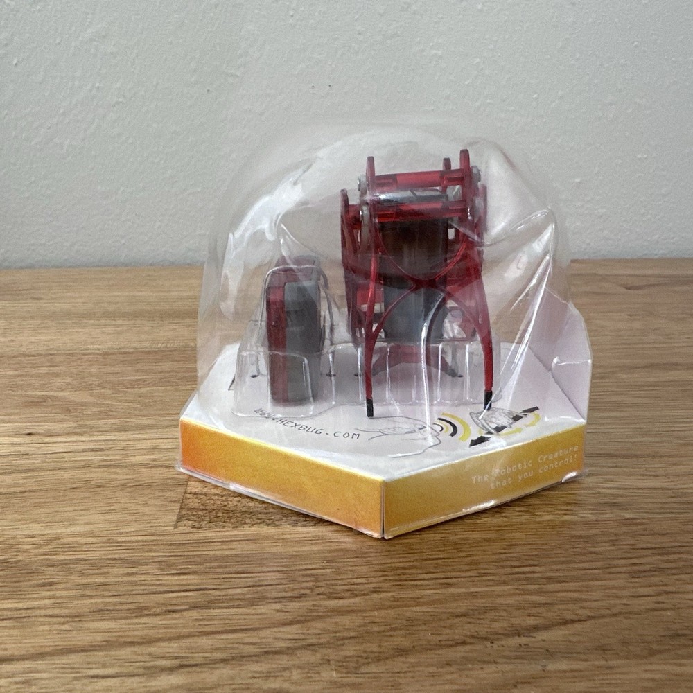 *Brand New* HexBug Inchworm Micro Robotic Creatures 2010 Innovation First Red