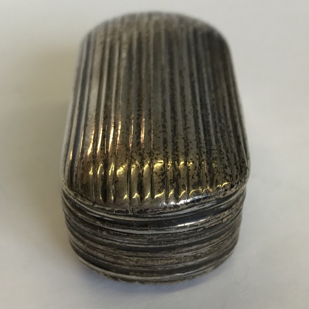 Fine Antique Georgian Solid Silver Snuff Box Thomas Willmore 1801 5.3cm X 2.6cm