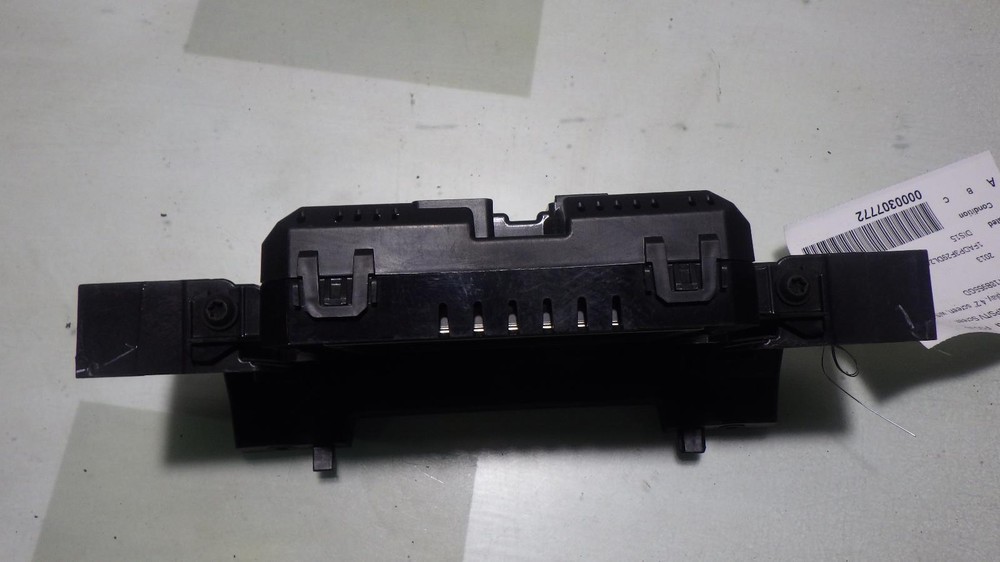 13 FORD FOCUS Info Screen CM5T18B955GD