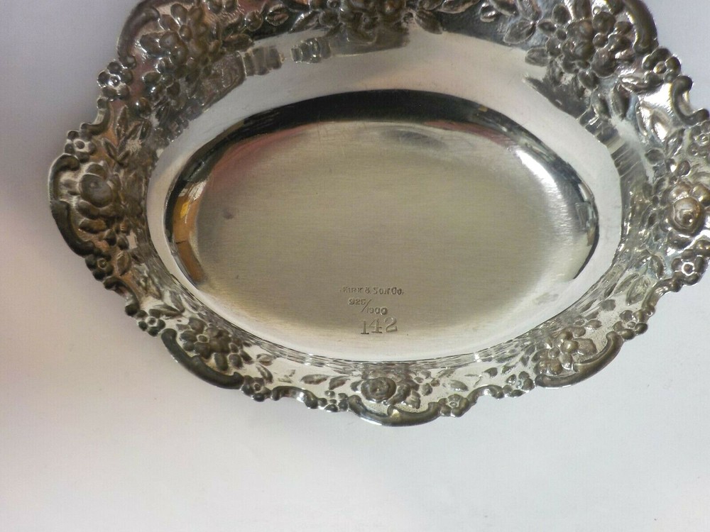 Antique Kirk Repousse Sterling Silver Nut Dish #142, 40 grams